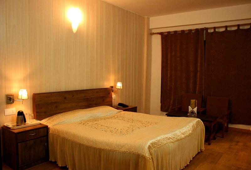 Hotel Bombay Palace Dalhousie Ruang foto